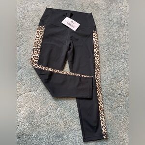 NWT zyia crop leggings .